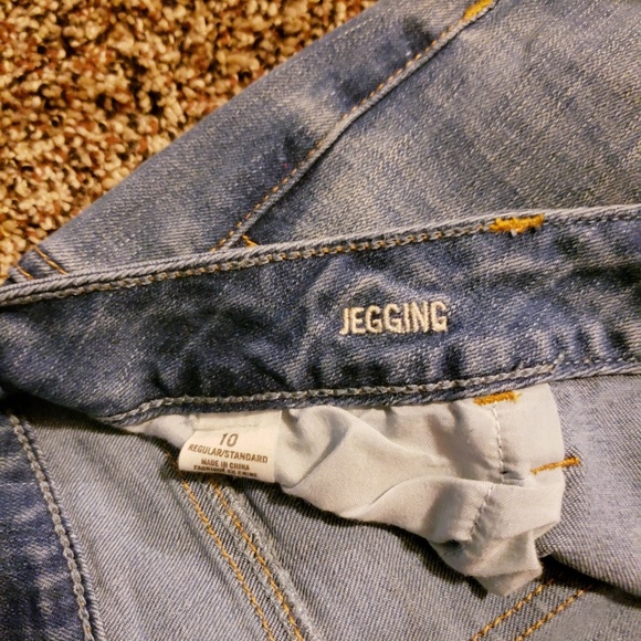 Like new American Eagle Jeggings - Picture 2 of 5